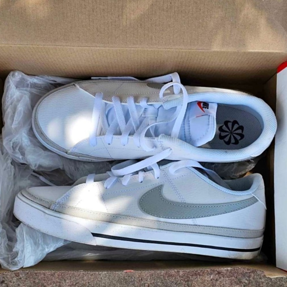 NIKE Court Legacy Shoes
